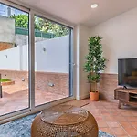 Sunny Garden 2Bdr Apartment By Lovelystay